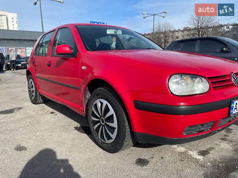 Хэтчбек Volkswagen Golf 2000 в Харькове