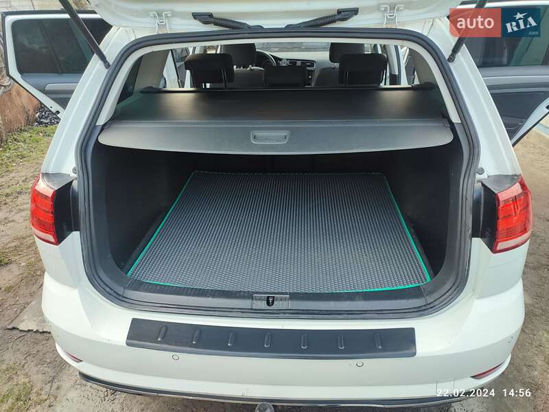 Универсал Volkswagen Golf 2017 в Павлограде