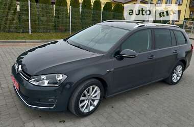 Универсал Volkswagen Golf 2015 в Львове