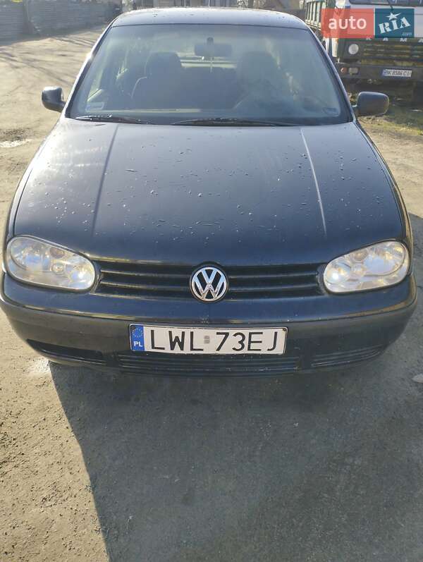 Хэтчбек Volkswagen Golf 1998 в Рокитном