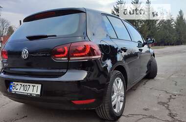 Хэтчбек Volkswagen Golf 2009 в Жовкве