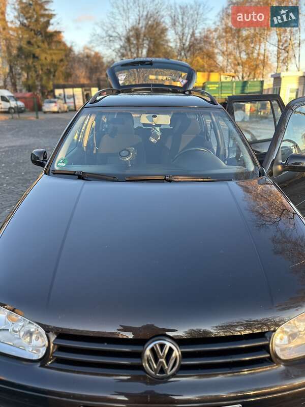 Універсал Volkswagen Golf 2003 в Полтаві