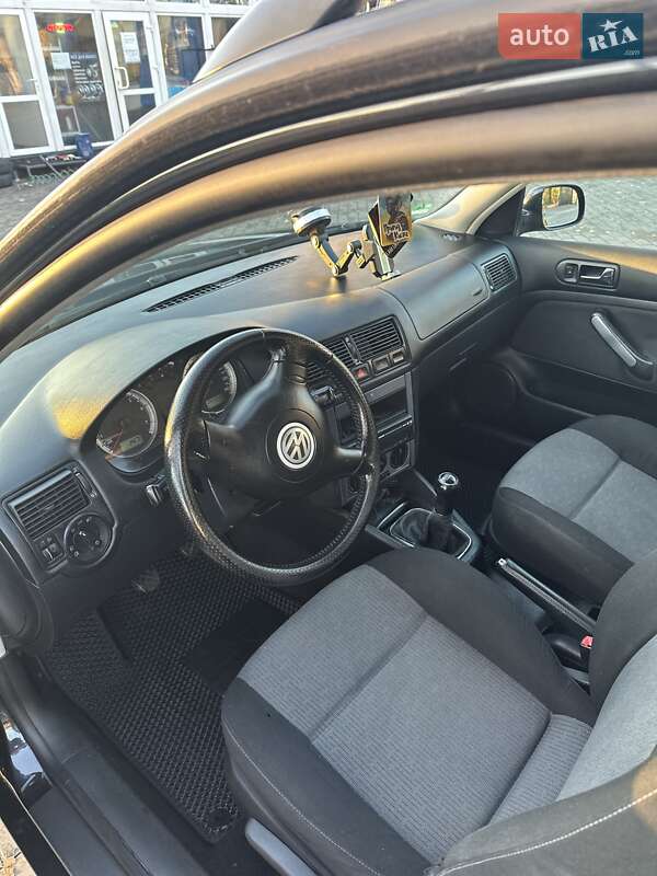 Універсал Volkswagen Golf 2003 в Полтаві