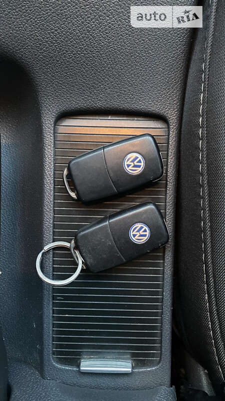 Універсал Volkswagen Golf 2009 в Тернополі