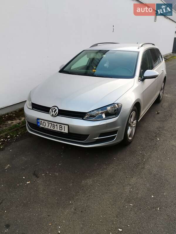 Универсал Volkswagen Golf 2013 в Ужгороде