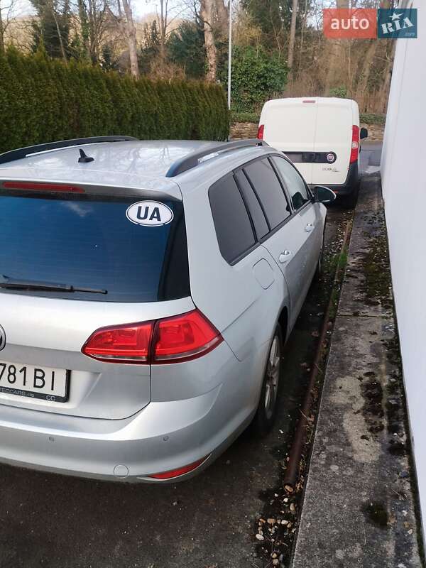 Универсал Volkswagen Golf 2013 в Ужгороде