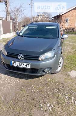 Универсал Volkswagen Golf 2010 в Тысменице