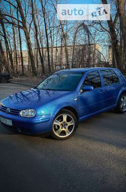 Хэтчбек Volkswagen Golf 1999 в Киеве