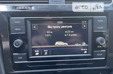 Хэтчбек Volkswagen Golf 2020 в Киеве