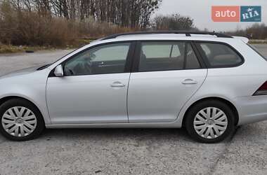 Универсал Volkswagen Golf 2011 в 