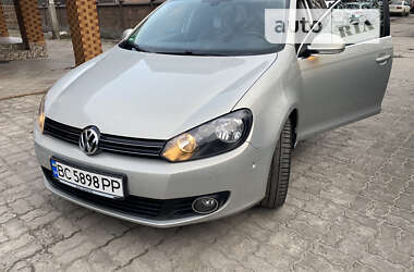 Универсал Volkswagen Golf 2010 в Рава-Русской