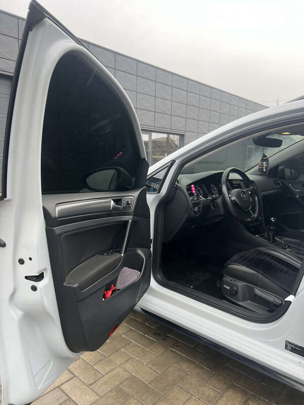 Универсал Volkswagen Golf 2017 в Днепре фото 20 Универсал Volkswagen Golf 2017 в Днепре