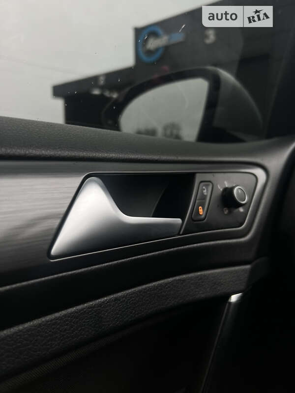 Универсал Volkswagen Golf 2017 в Днепре фото 30 Универсал Volkswagen Golf 2017 в Днепре