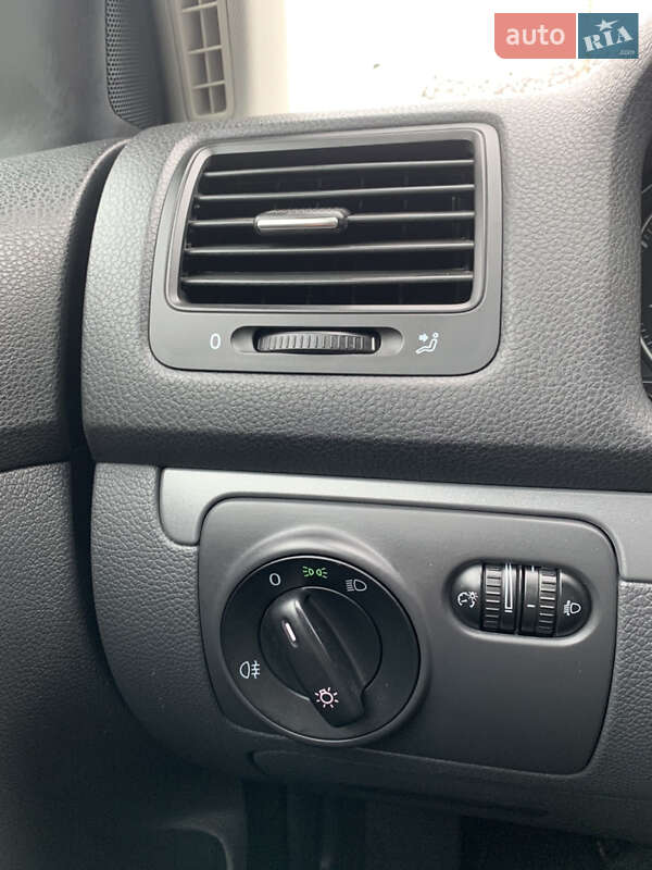 Универсал Volkswagen Golf 2009 в Ивано-Франковске