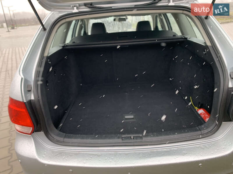 Универсал Volkswagen Golf 2009 в Ивано-Франковске