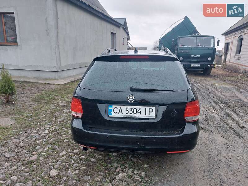 Универсал Volkswagen Golf 2011 в Монастырище