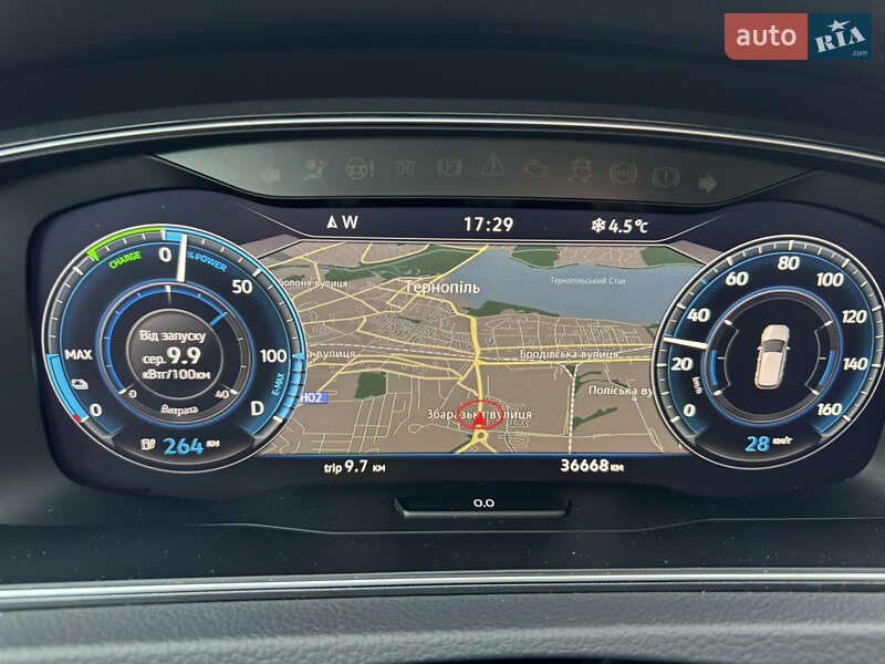 Хэтчбек Volkswagen Golf 2017 в Тернополе