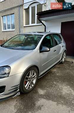 Хэтчбек Volkswagen Golf 2008 в Ровно