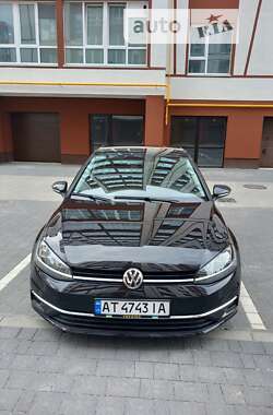 Хетчбек Volkswagen Golf 2018 в Івано-Франківську