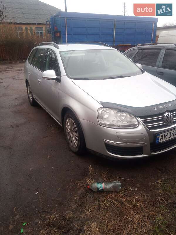 Универсал Volkswagen Golf 2009 в Житомире