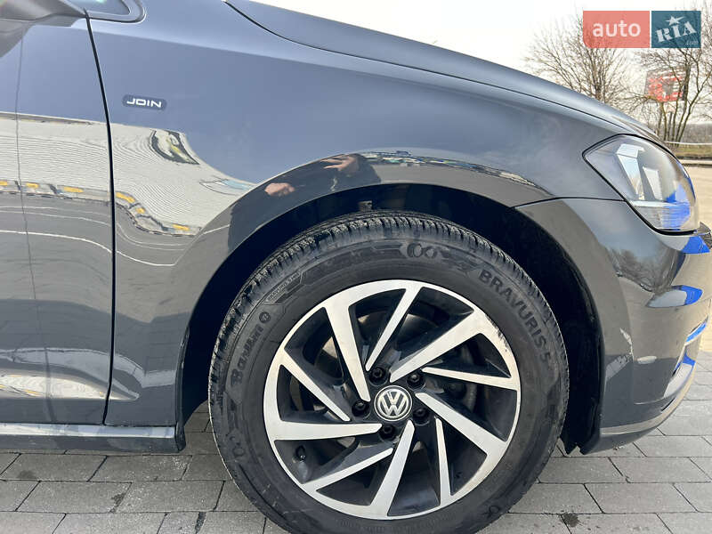 Универсал Volkswagen Golf 2018 в Киеве