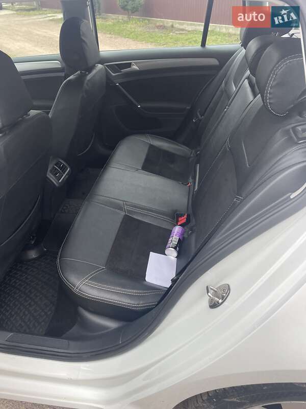 Универсал Volkswagen Golf 2014 в Переяславе