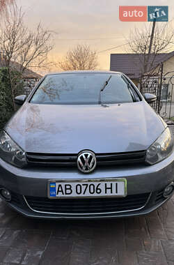 Хэтчбек Volkswagen Golf 2012 в 