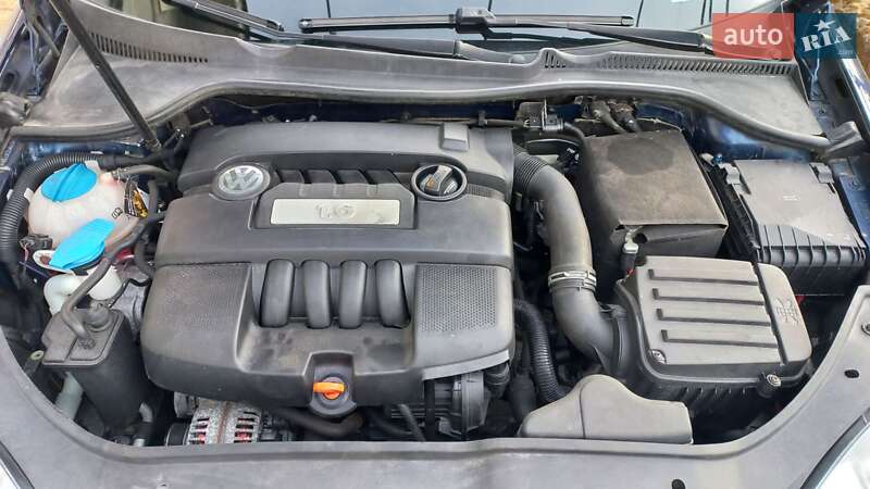 Универсал Volkswagen Golf 2008 в Кутах