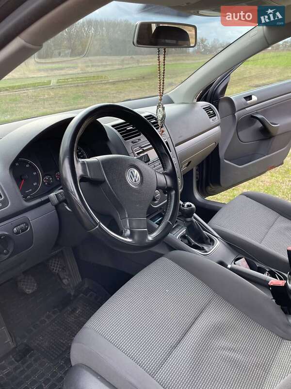 Универсал Volkswagen Golf 2008 в Овруче