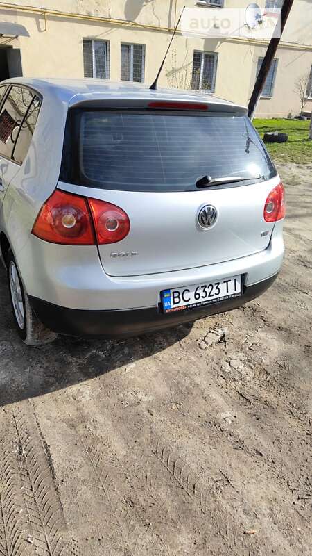 Хэтчбек Volkswagen Golf 2006 в Львове