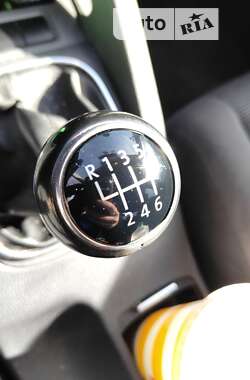 Хэтчбек Volkswagen Golf 2006 в 
