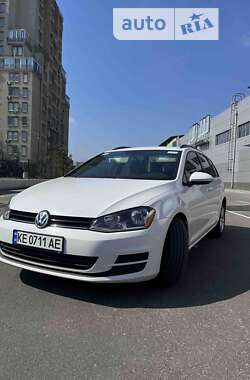 Универсал Volkswagen Golf 2015 в Днепре