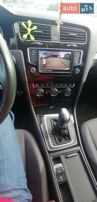 Универсал Volkswagen Golf 2016 в Самборе