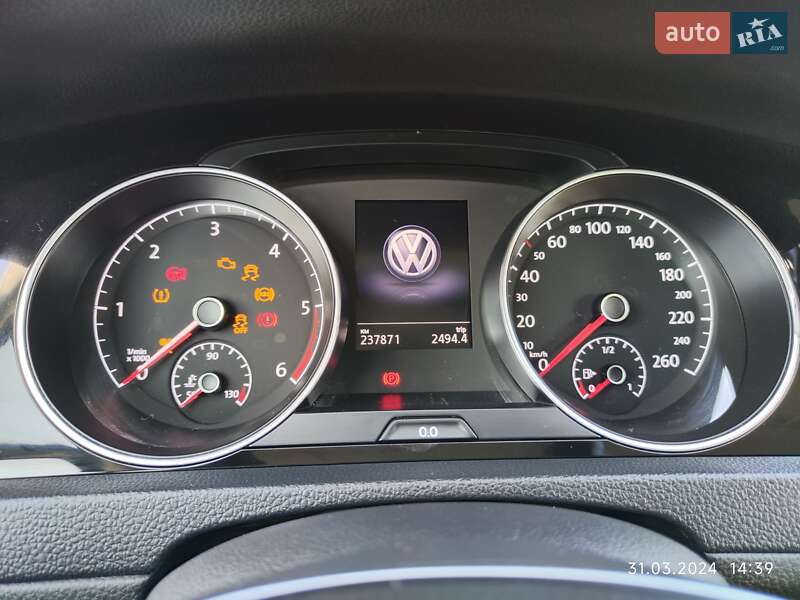 Универсал Volkswagen Golf 2014 в Сокирянах