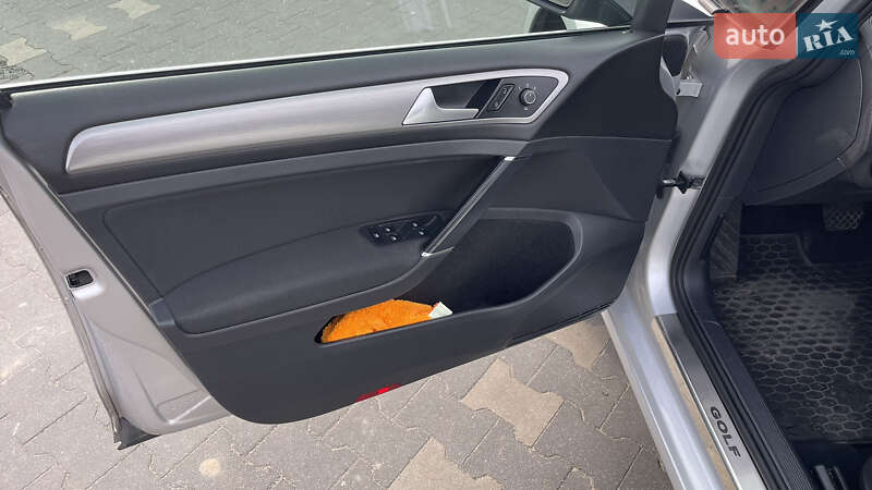 Універсал Volkswagen Golf 2015 в Львові