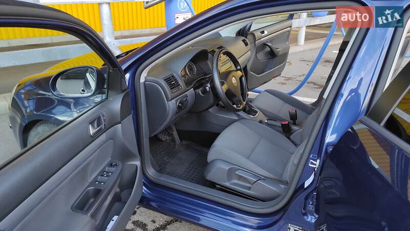 Универсал Volkswagen Golf 2008 в Львове