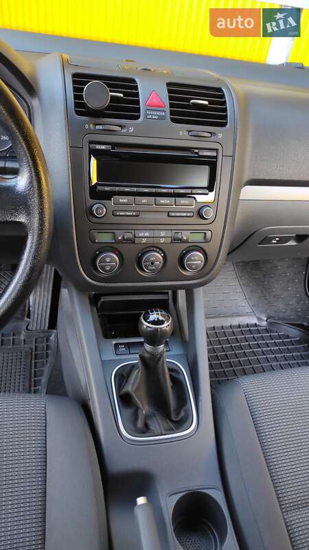 Универсал Volkswagen Golf 2008 в Львове