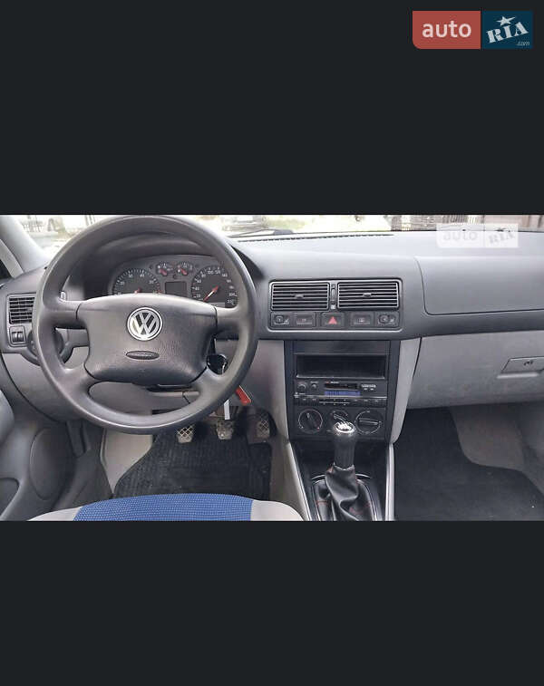 Хэтчбек Volkswagen Golf 2000 в Жидачове