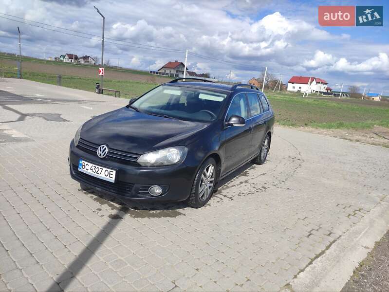 Універсал Volkswagen Golf 2010 в Самборі