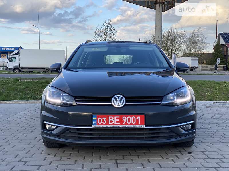 Универсал Volkswagen Golf 2018 в Луцке