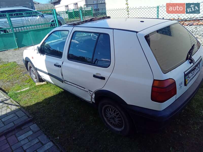 Хэтчбек Volkswagen Golf 1993 в Перемышлянах