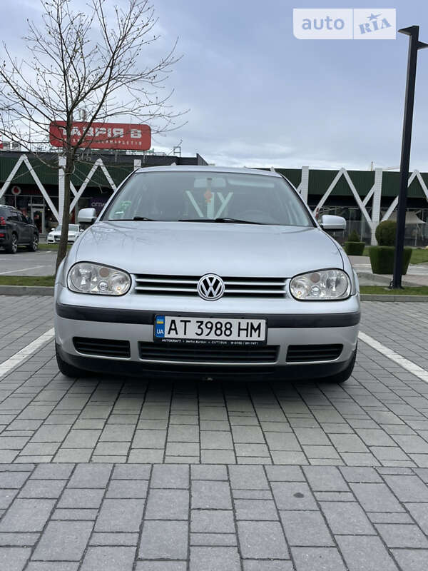 Хетчбек Volkswagen Golf 2001 в Хмельницькому