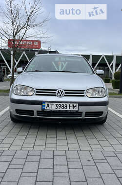 Хетчбек Volkswagen Golf 2001 в Хмельницькому