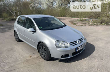 Хетчбек Volkswagen Golf 2004 в Бердичеві