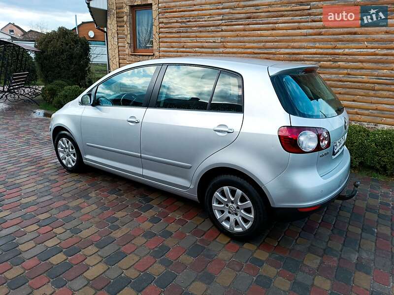 Хэтчбек Volkswagen Golf 2005 в Владимирце фото 4 Хэтчбек Volkswagen Golf 2005 в Владимирце