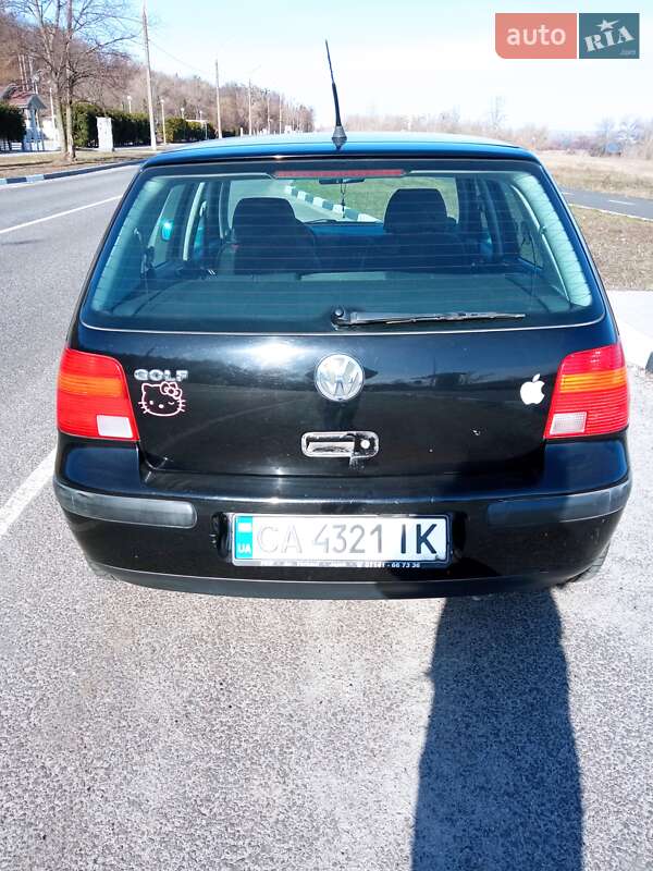 Хэтчбек Volkswagen Golf 1999 в Каневе