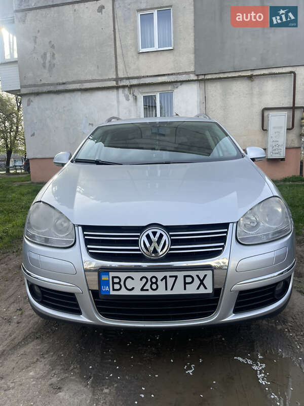 Универсал Volkswagen Golf 2009 в Стрые