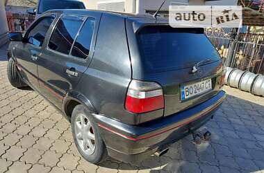 Хэтчбек Volkswagen Golf 1995 в Борщеве