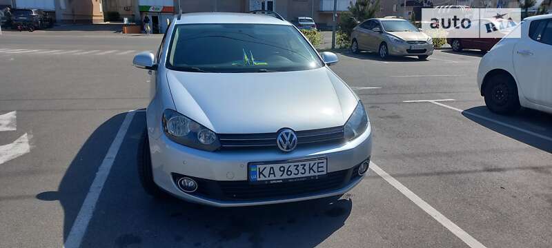 Универсал Volkswagen Golf 2012 в Киеве