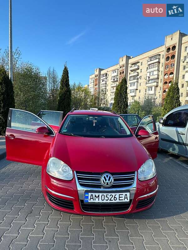 Универсал Volkswagen Golf 2008 в Житомире